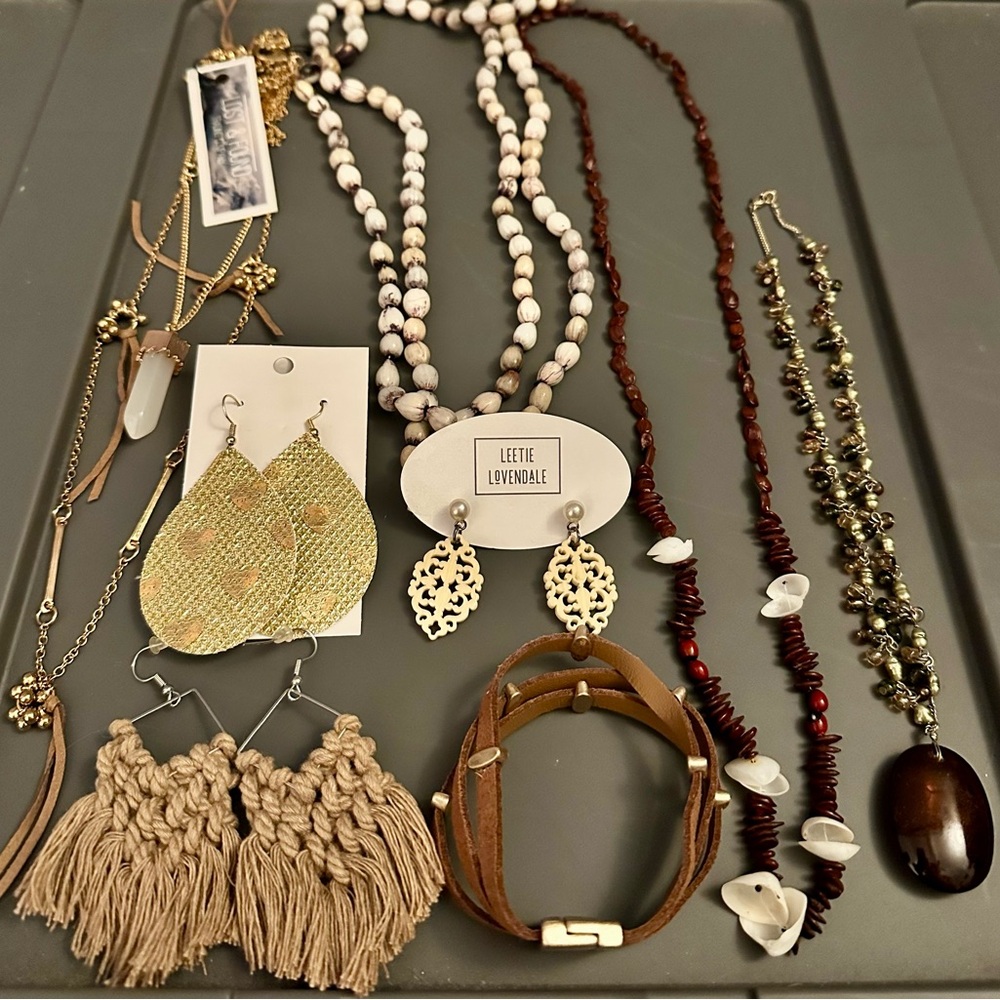 Bundle of NWOT Brown/Cream/Gold Costume Jewelry